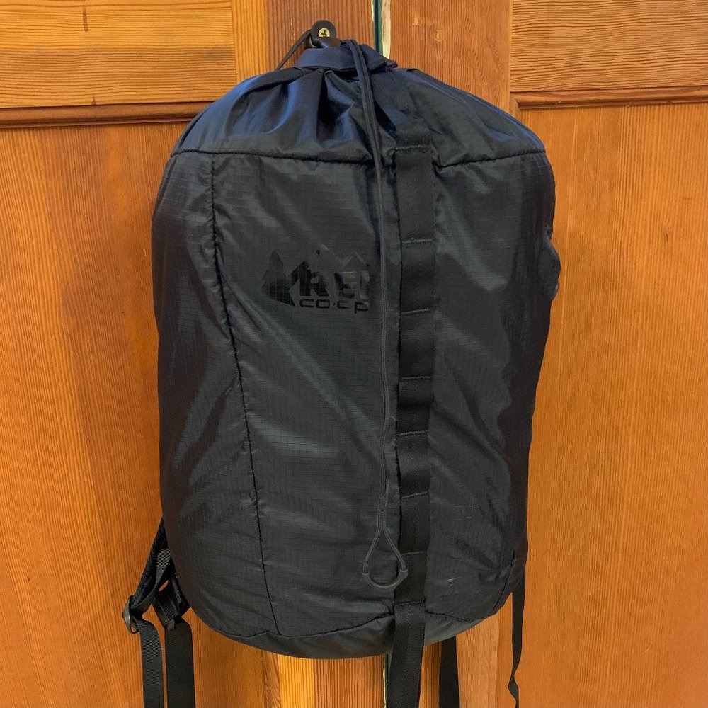 REI Flash 18 Hiking Backpack / Sack
